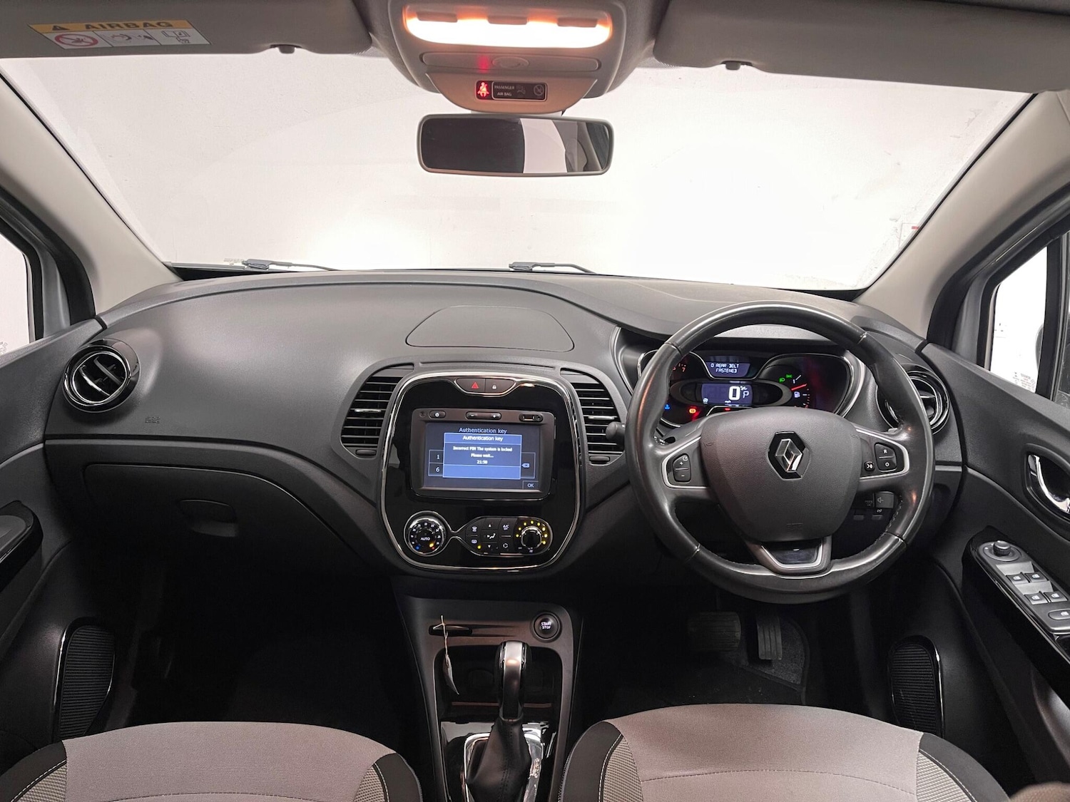 Used Renault Captur 2016 for sale - 77573966: Photo 8