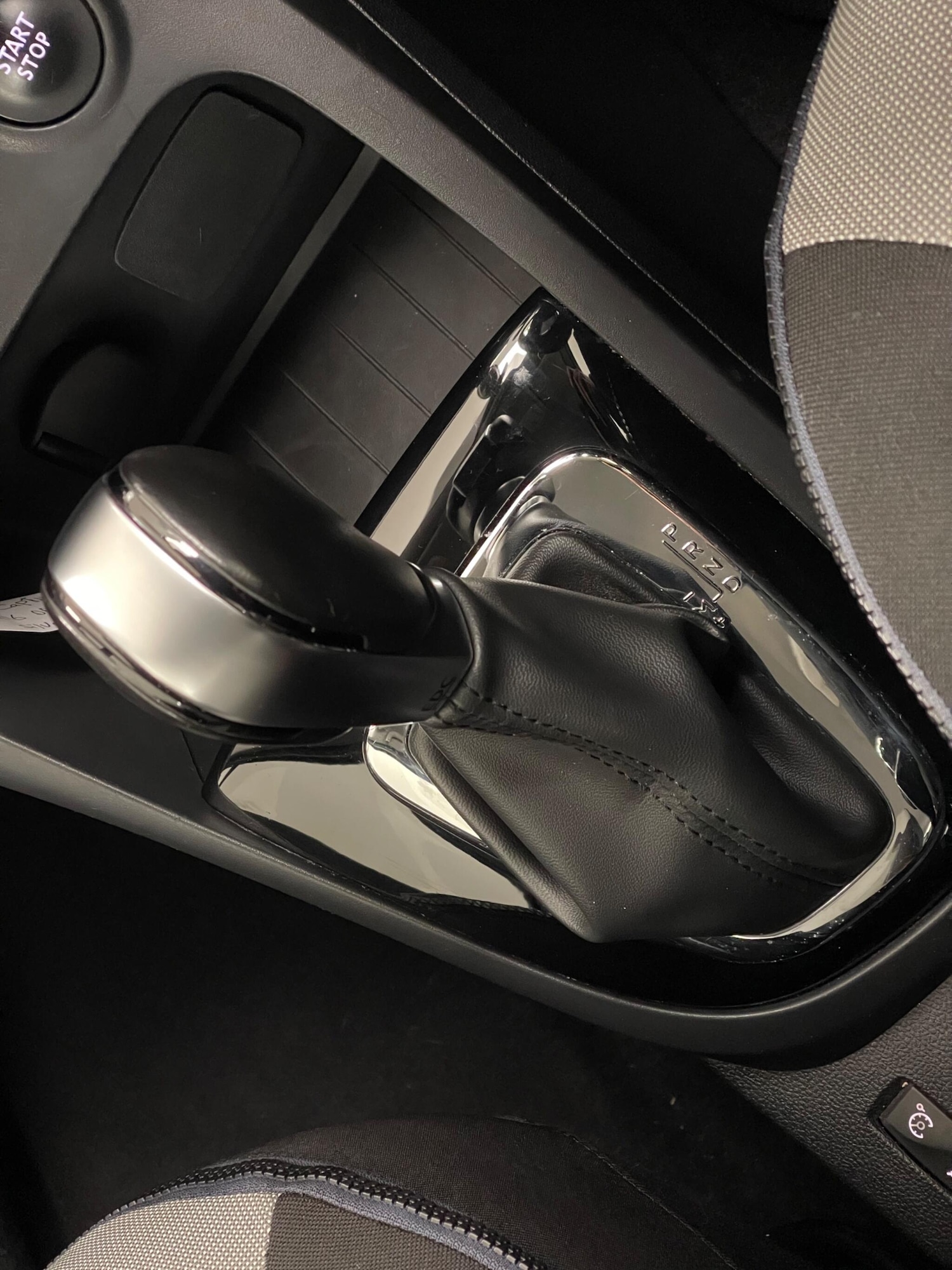 Used Renault Captur 2016 for sale - 77573966: Photo 9