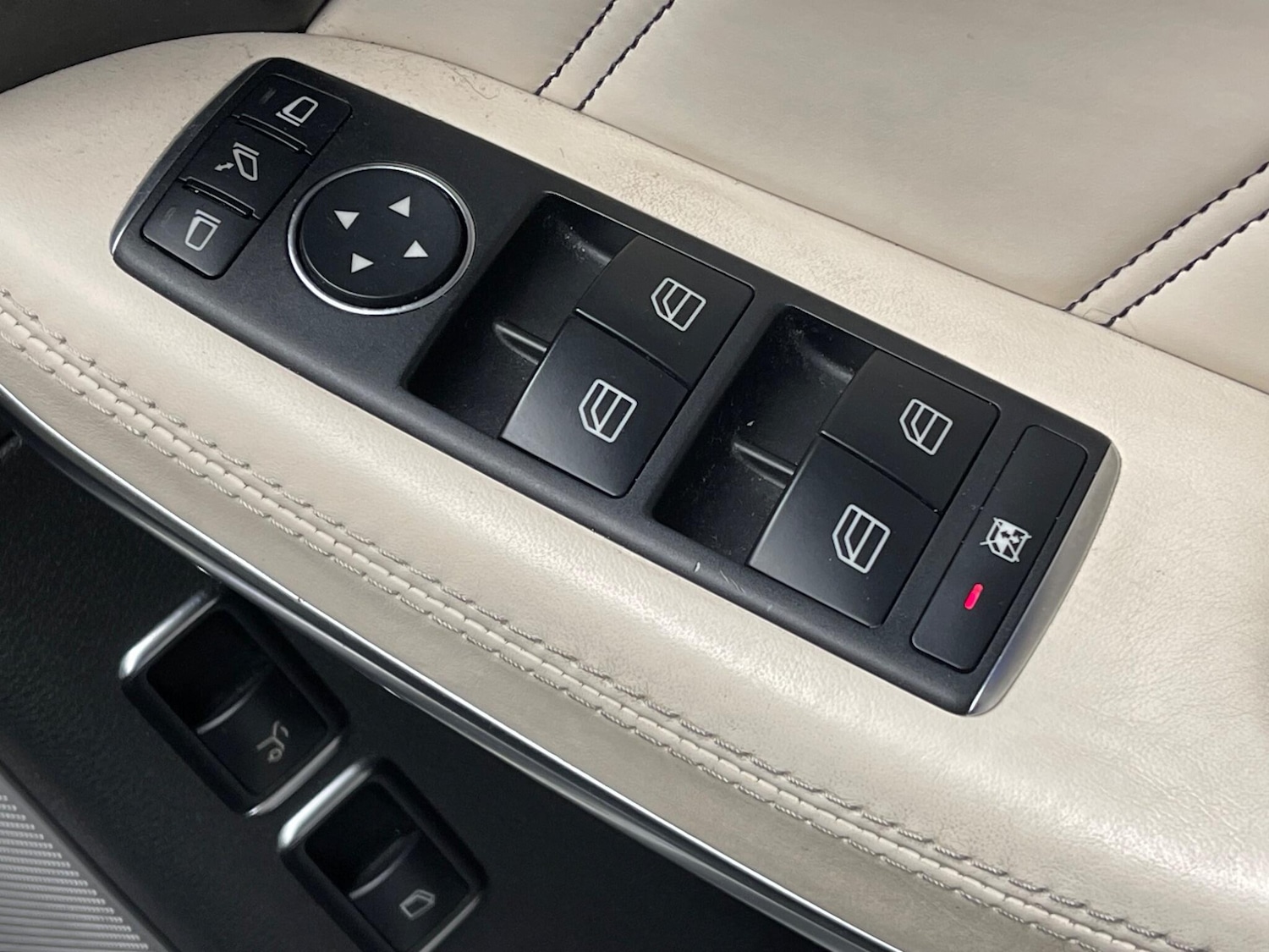 Used Mercedes-Benz GLS for sale - 77050171: Photo 28