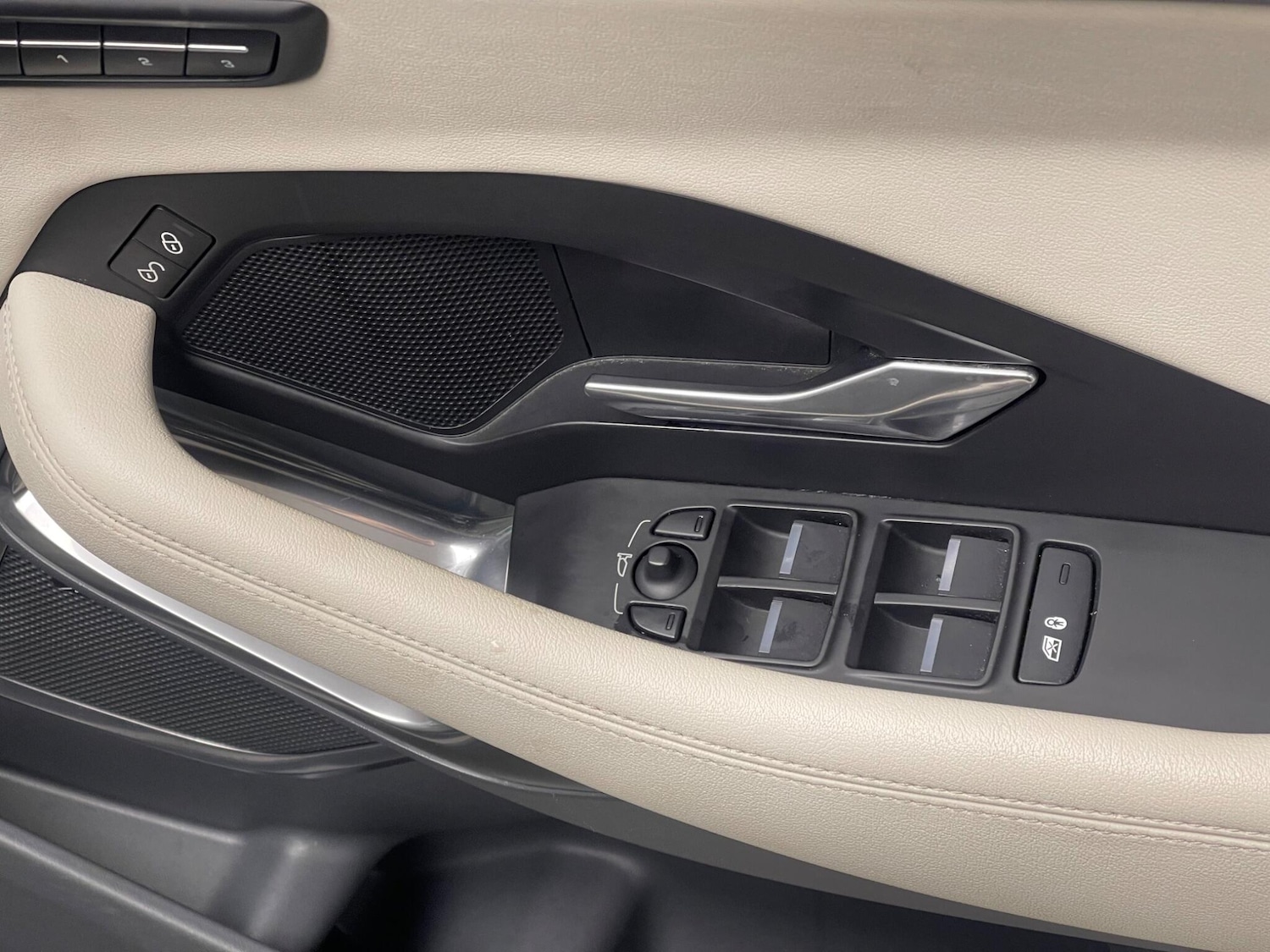 Used Jaguar E-Pace 2020 for sale - 76457085: Photo 50