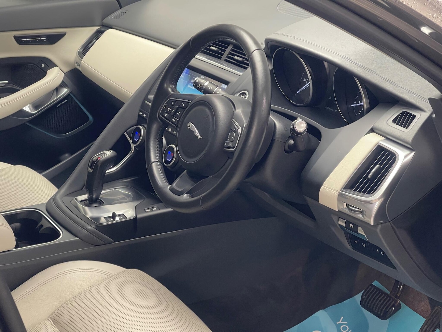 Used Jaguar E-Pace 2020 for sale - 76457085: Photo 9