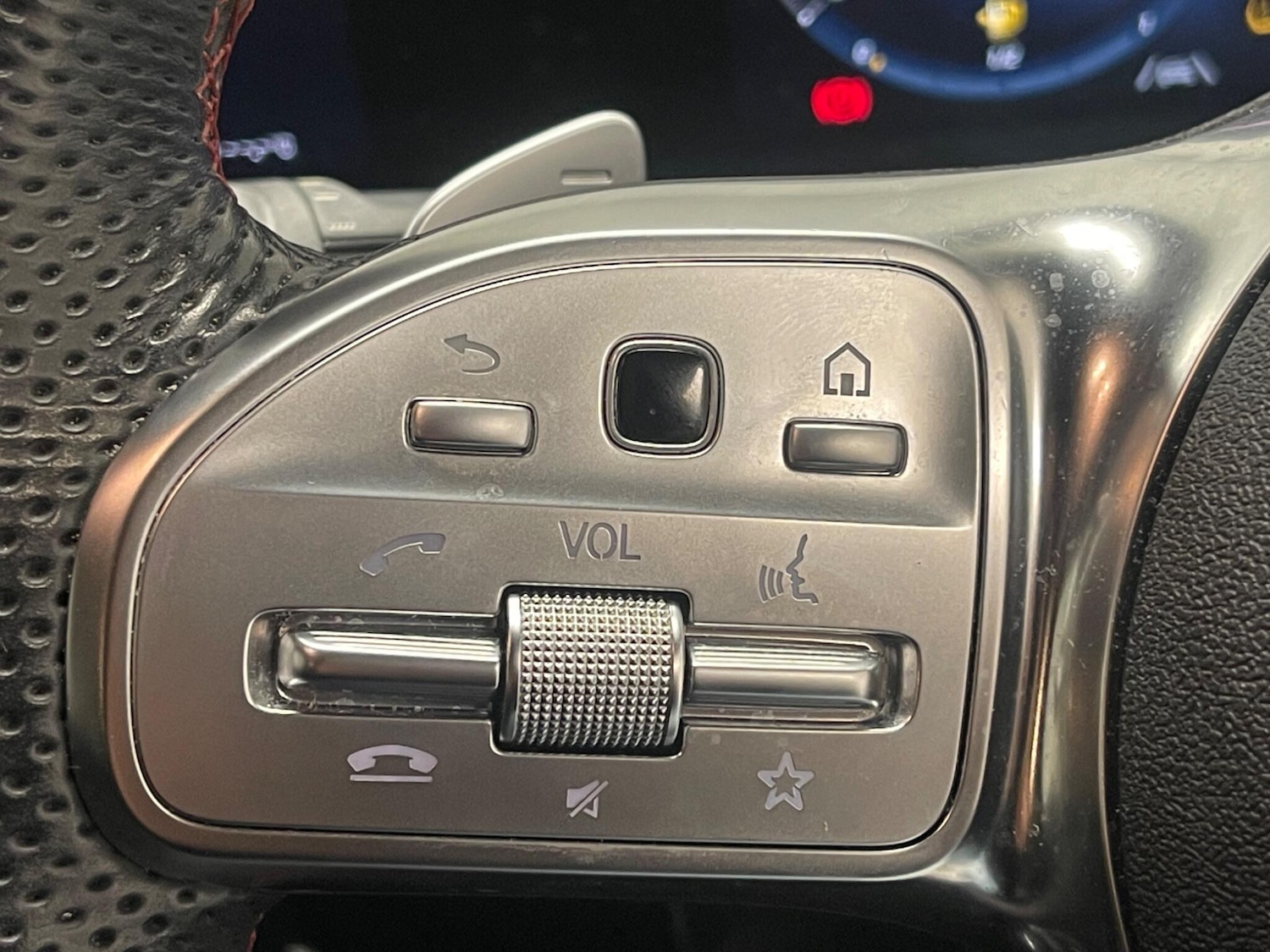 Used Mercedes-Benz CLA 2023 for sale - 76398367: Photo 9