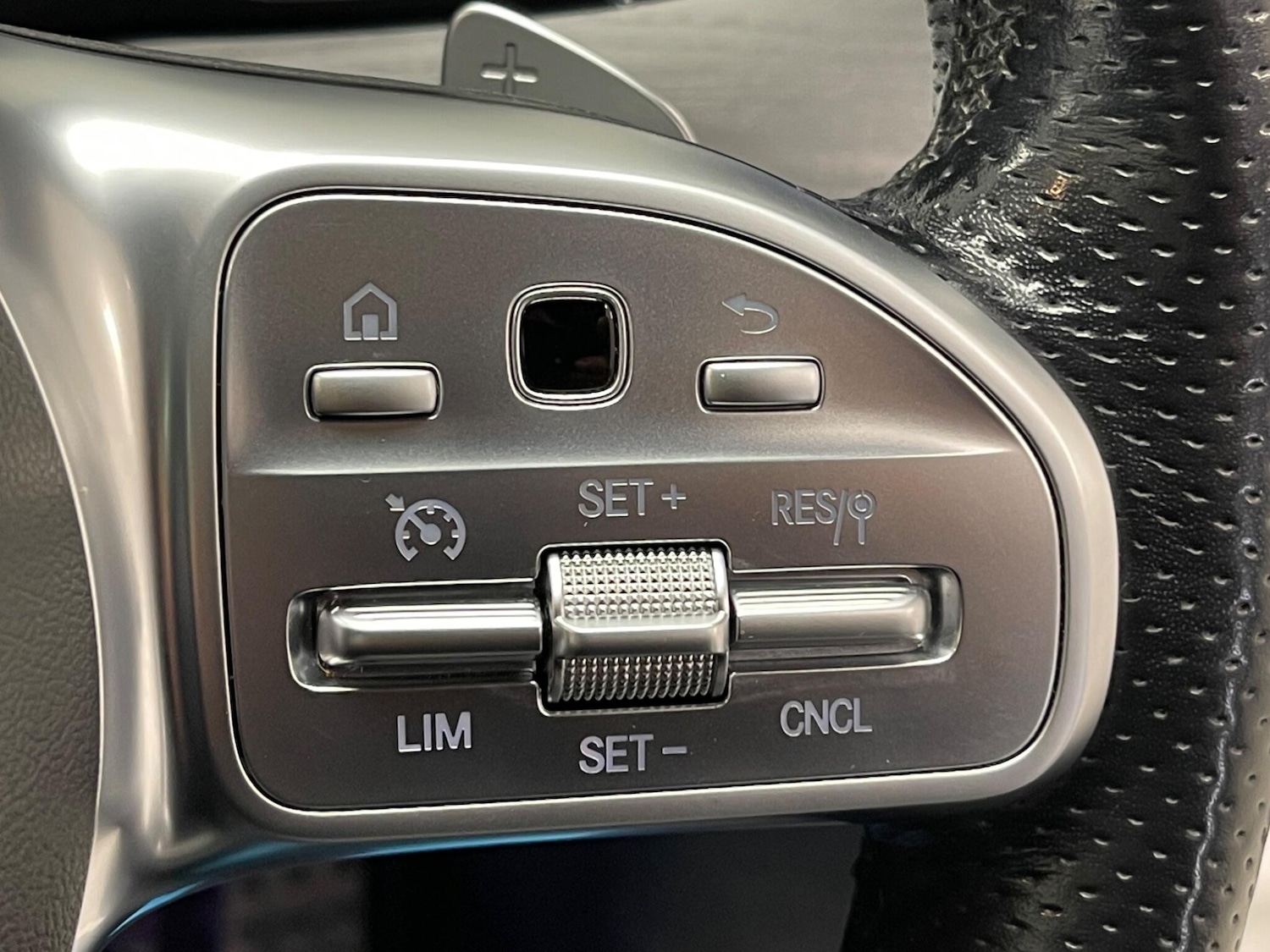 Used Mercedes-Benz E Class 2020 for sale - 76175098: Photo 10