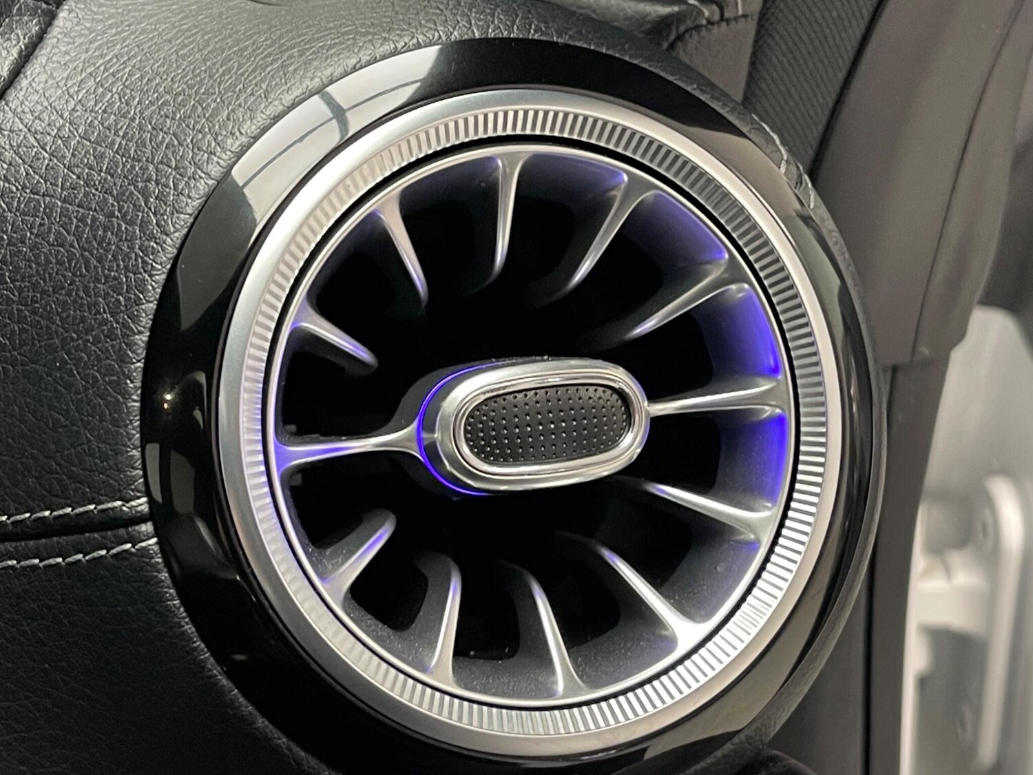 Used Mercedes-Benz E Class 2020 for sale - 76175098: Photo 35