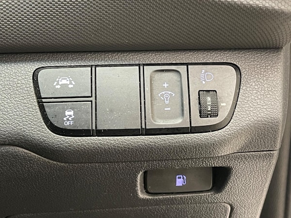 Used Hyundai IONIQ 2017 for sale - 76270827: Photo 16