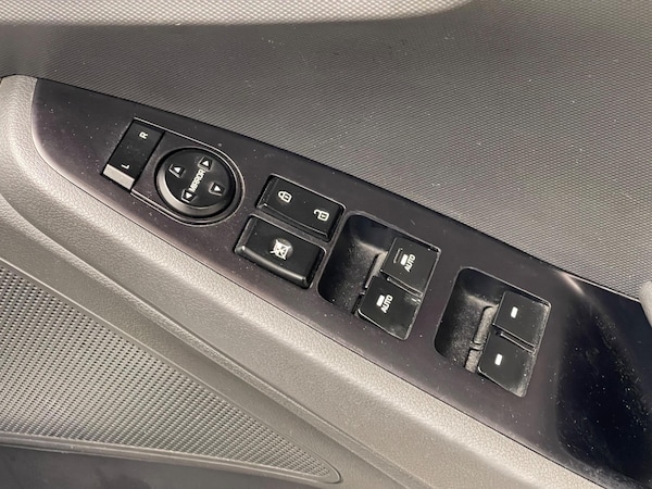 Used Hyundai IONIQ 2017 for sale - 76270827: Photo 35