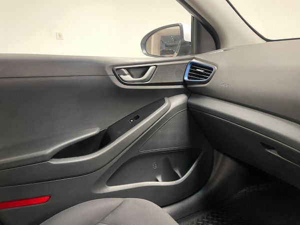 Used Hyundai IONIQ 2017 for sale - 76270827: Photo 8