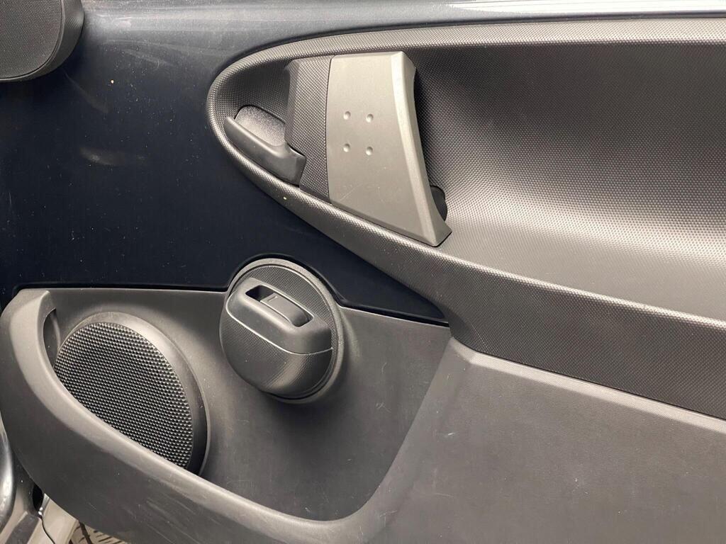 Used Peugeot 107 2012 for sale - 76913054: Photo 13