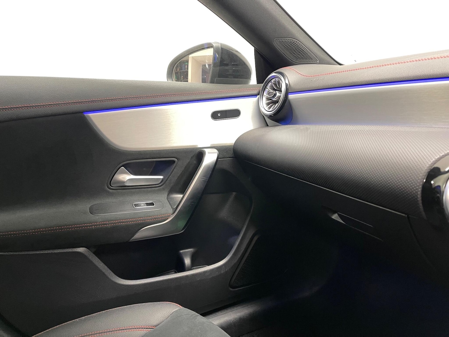 Used Mercedes-Benz CLA 2023 for sale - 77612600: Photo 9