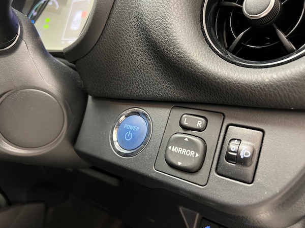 Used Toyota Yaris 2018 for sale - 75687862: Photo 16
