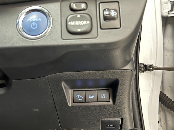 Used Toyota Yaris 2018 for sale - 75687862: Photo 17