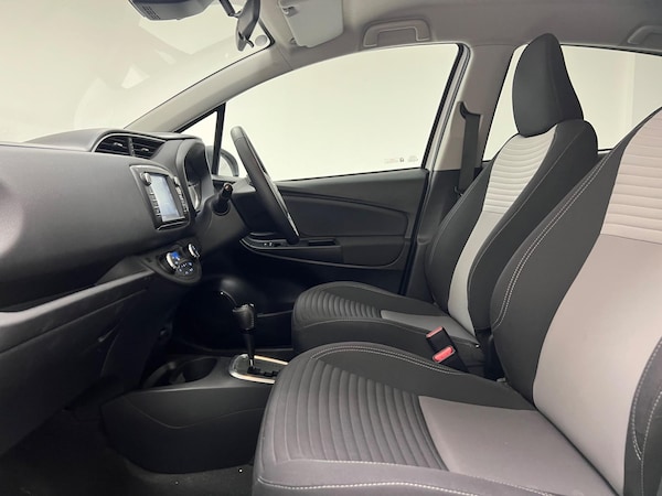 Used Toyota Yaris 2018 for sale - 75687862: Photo 29