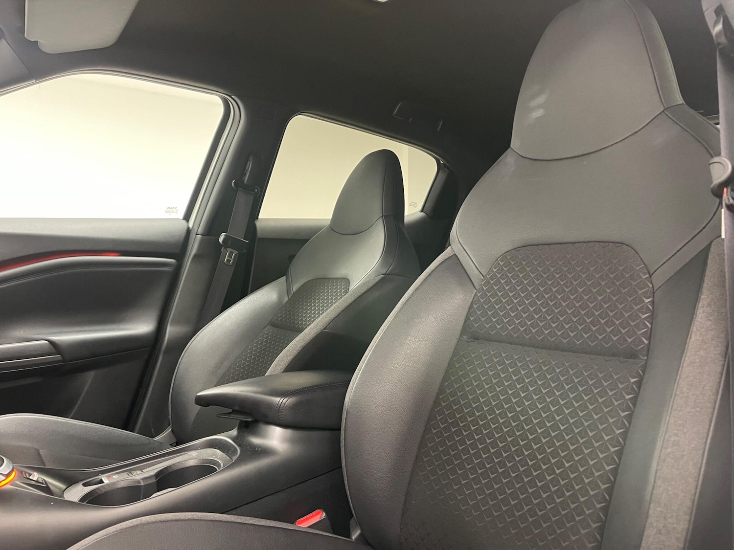 Used Nissan Juke 2024 for sale - 76592910: Photo 28