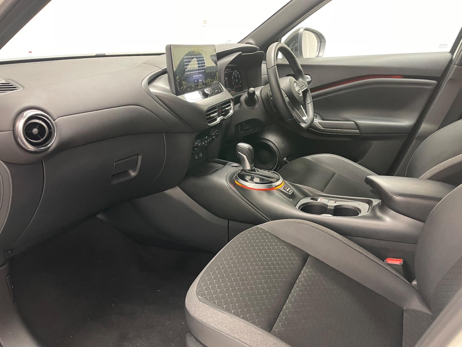 Used Nissan Juke 2024 for sale - 76592910: Photo 29