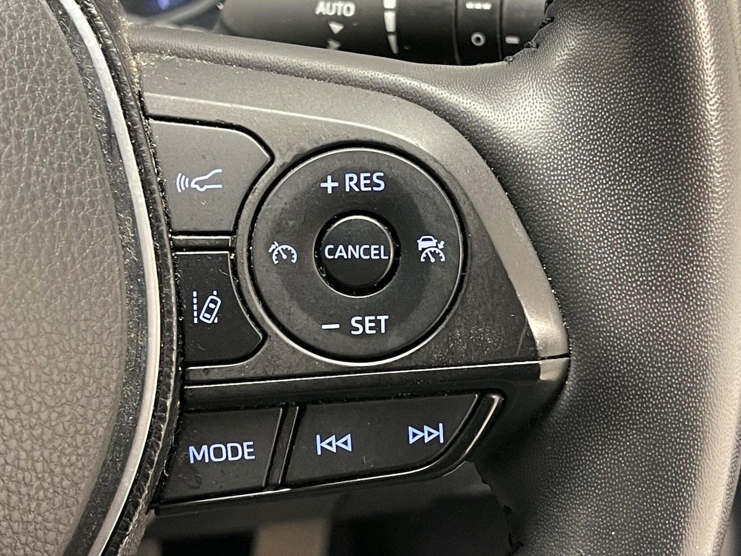 Used Toyota RAV4 2020 for sale - 76059216: Photo 16