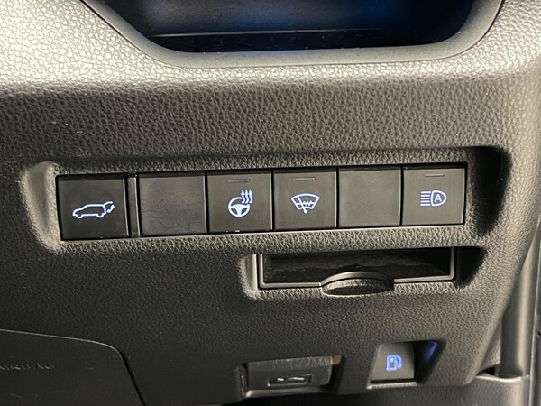 Used Toyota RAV4 2020 for sale - 76059216: Photo 17