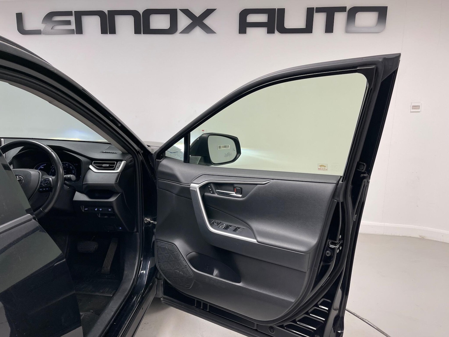 Used Toyota RAV4 2020 for sale - 76059216: Photo 20