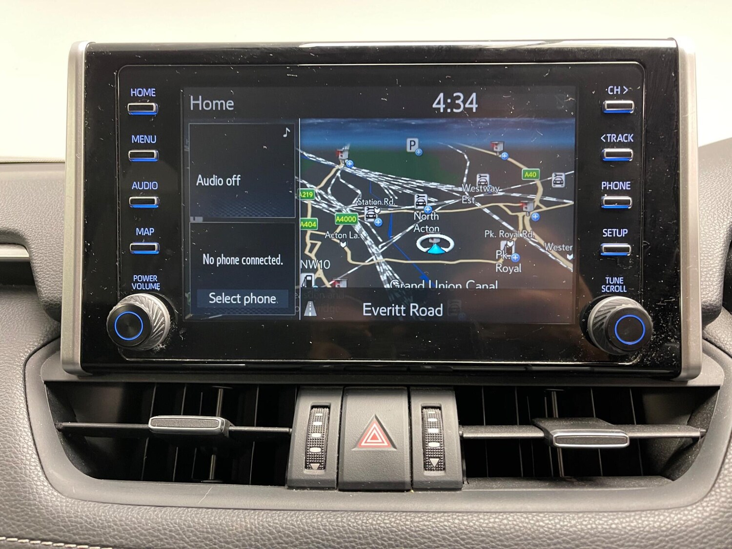 Used Toyota RAV4 2020 for sale - 76059216: Photo 23