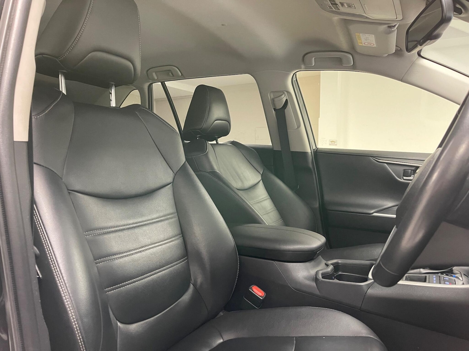 Used Toyota RAV4 2020 for sale - 76059216: Photo 8