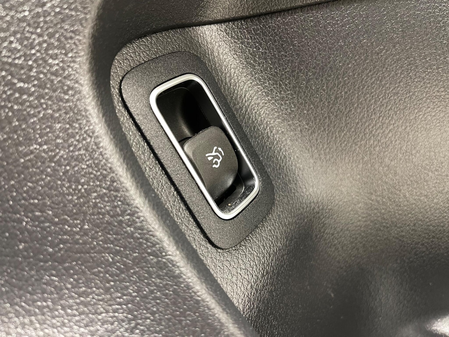 Used Mercedes-Benz CLA for sale - 77216323: Photo 16