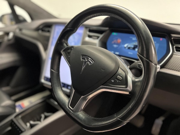 Used Tesla Model X 2017 for sale - 73660077: Photo 34