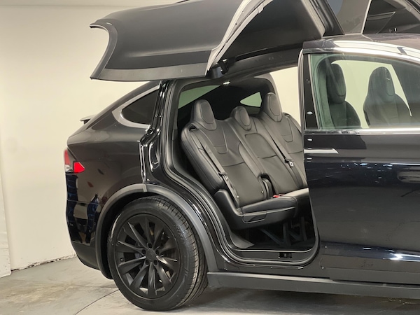 Used Tesla Model X 2017 for sale - 73660077: Photo 36