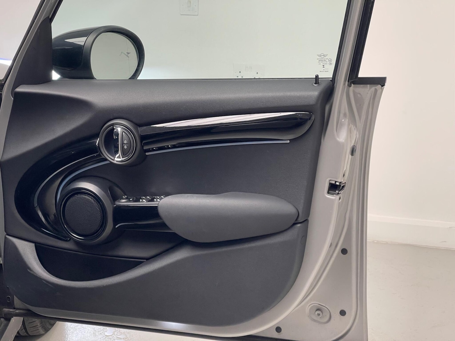 Used MINI Hatch 2023 for sale - 76425309: Photo 27