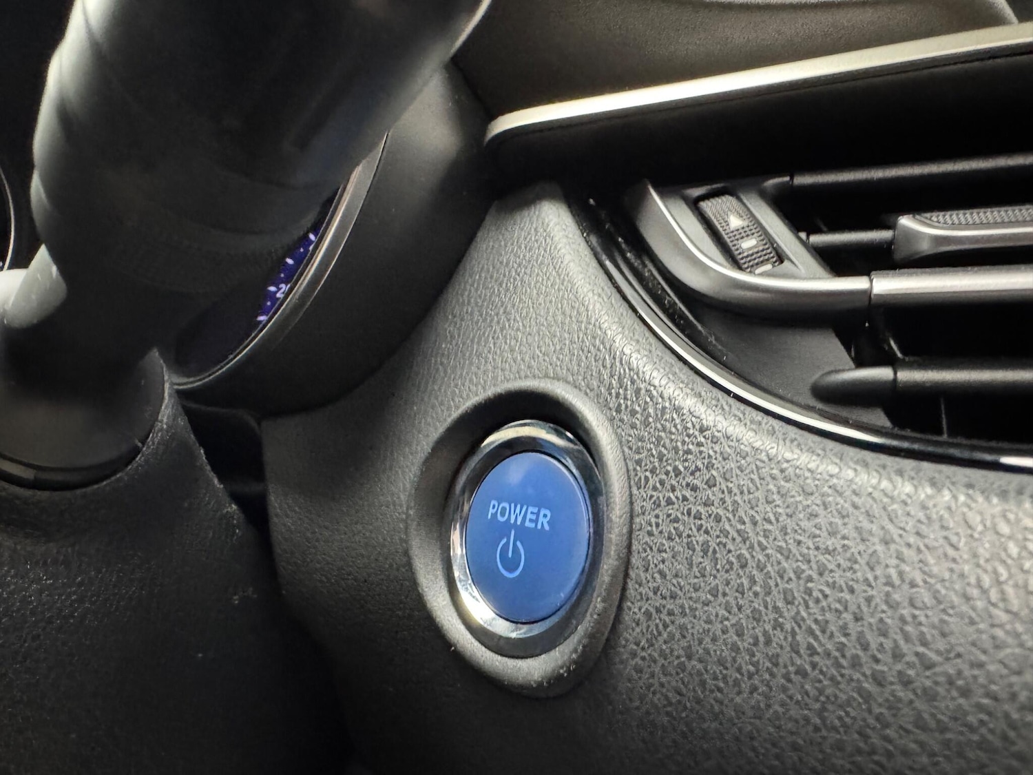 Used Toyota C-HR 2020 for sale - 78057855: Photo 16