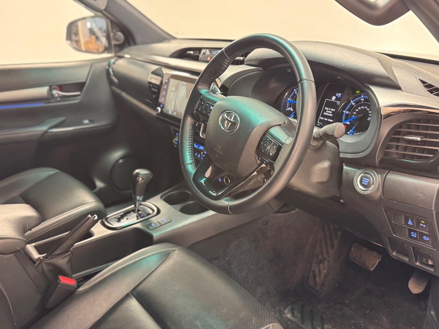 Used Toyota Hilux 2023 for sale - 77611524: Photo 13