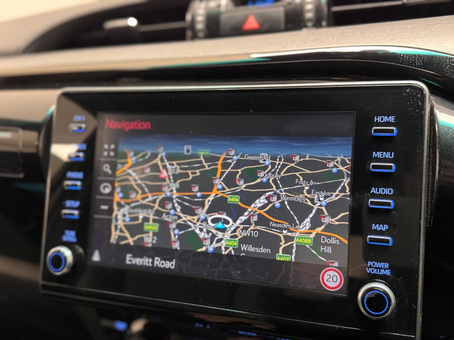 Used Toyota Hilux 2023 for sale - 77611524: Photo 22