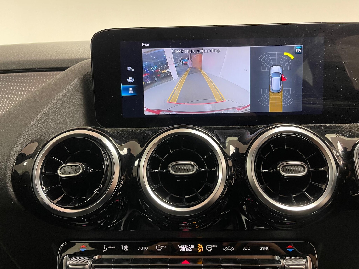 Used Mercedes-Benz GLA 2023 for sale - 76498882: Photo 24