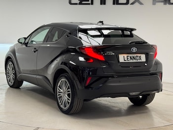 Used Toyota C-HR 2023 for sale - 78260225: Photo