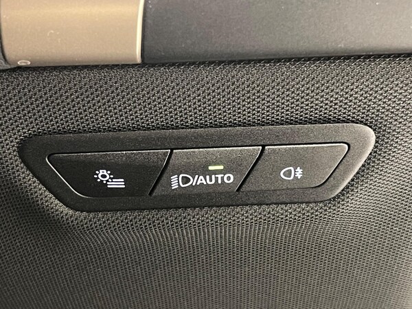 Used BMW iX 2022 for sale - 76108913: Photo 22