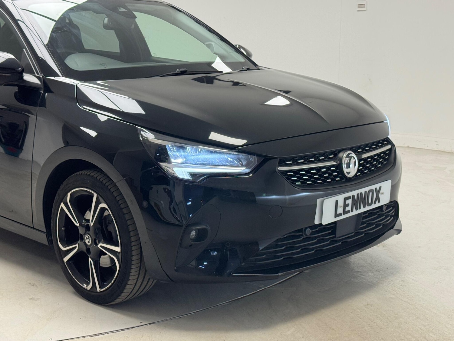 Used Vauxhall Corsa for sale - 77969944: Photo 2