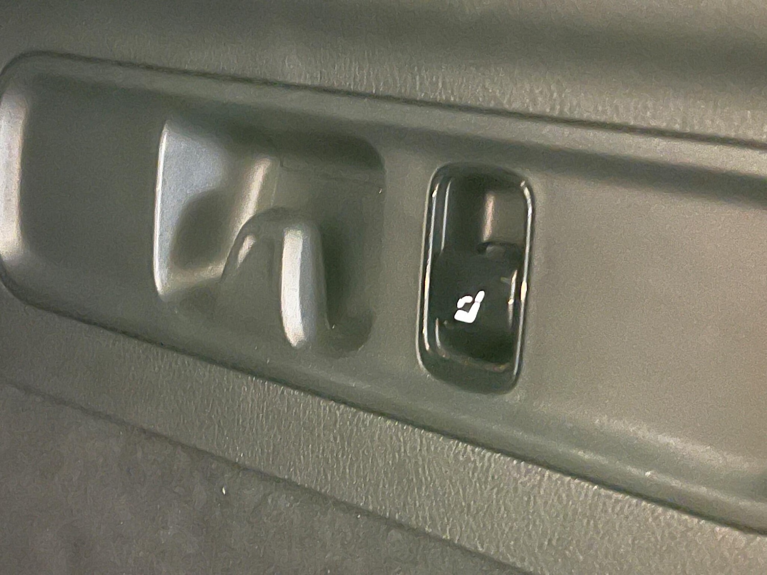 Used Mercedes-Benz GLC 2023 for sale - 76485402: Photo 21