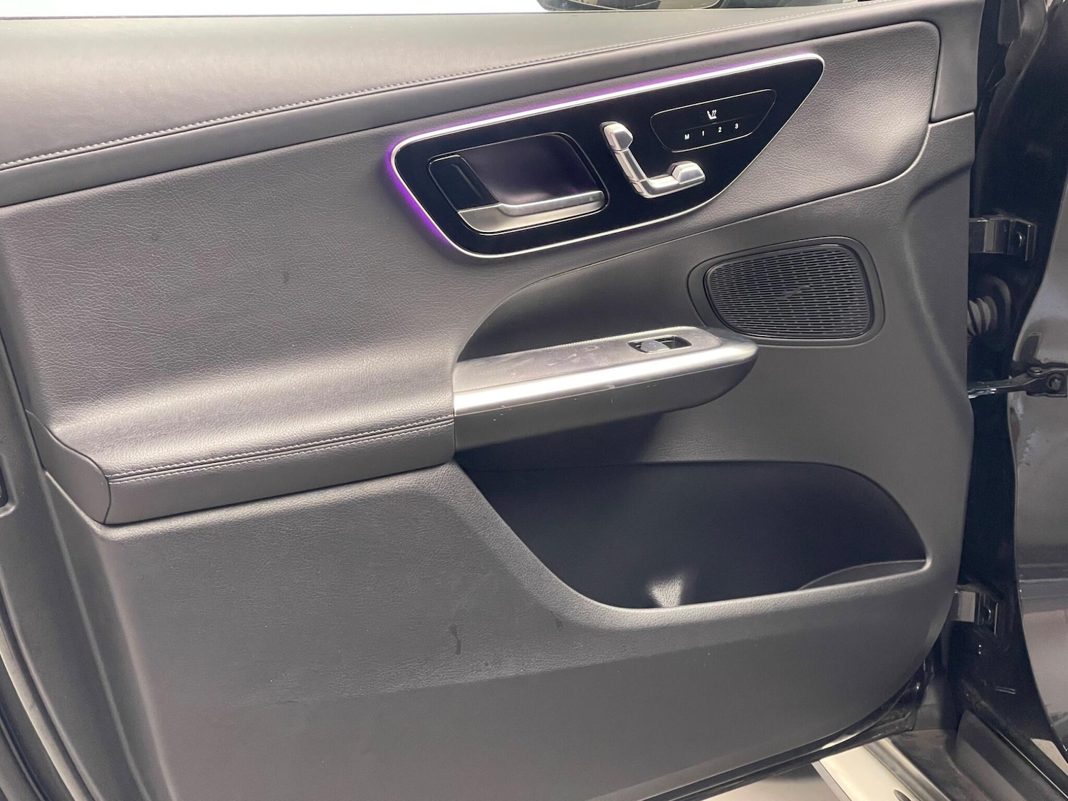 Used Mercedes-Benz GLC 2023 for sale - 76485402: Photo 24