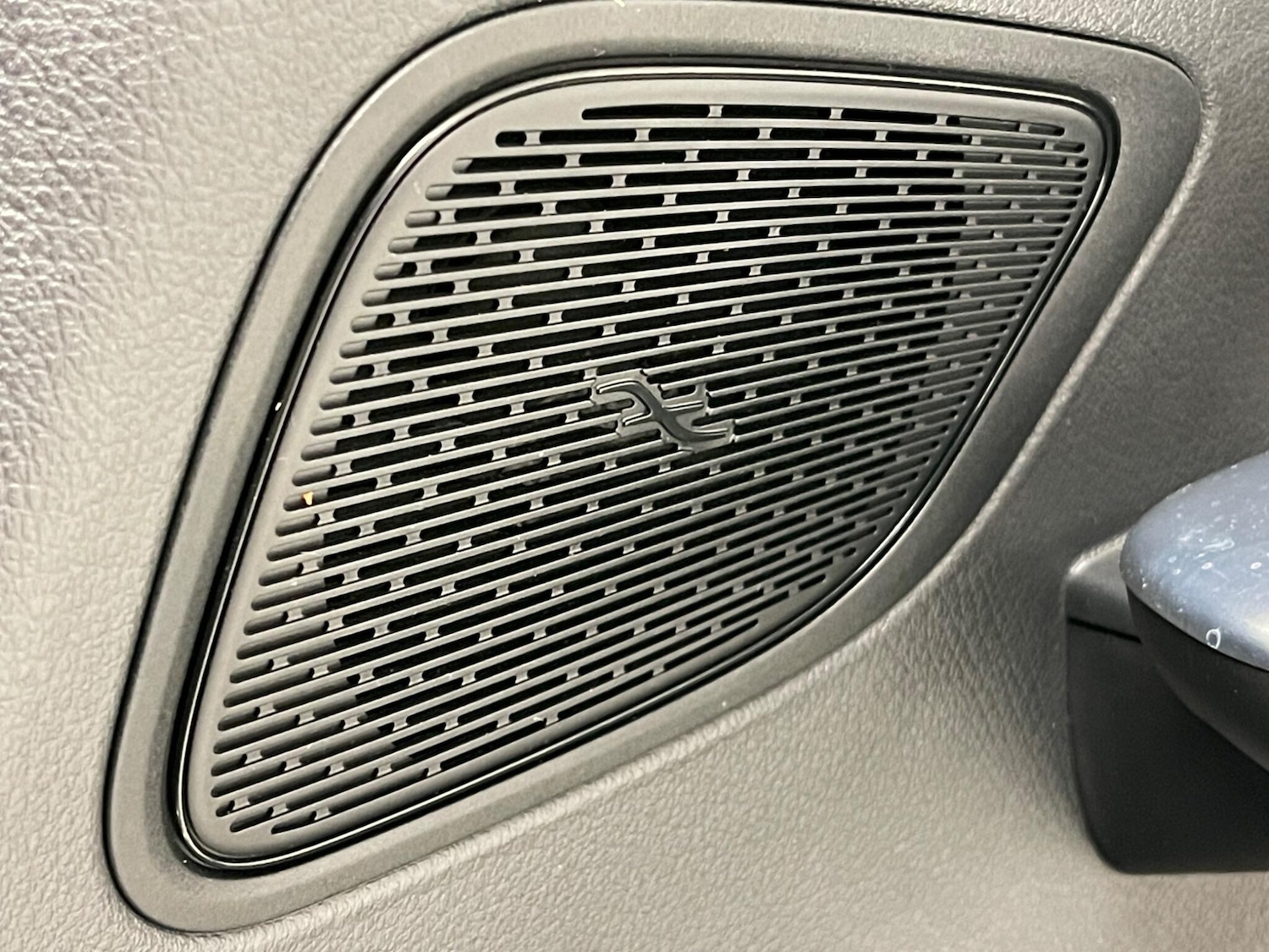 Used Mercedes-Benz GLC 2023 for sale - 76485402: Photo 49