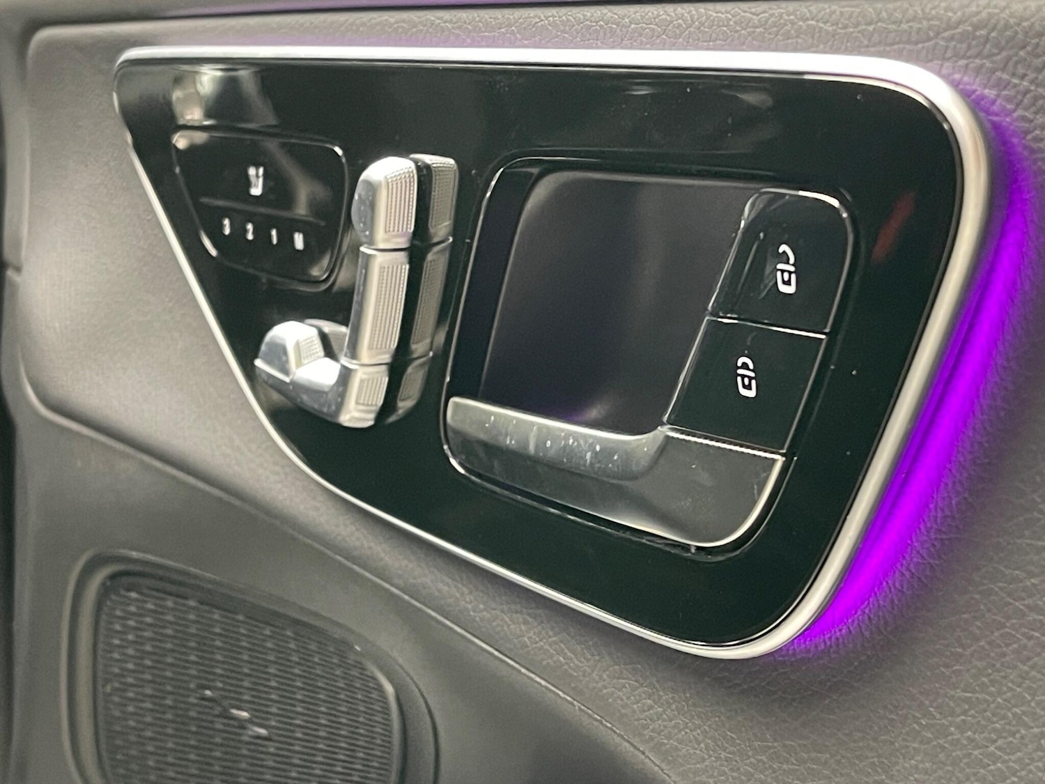 Used Mercedes-Benz GLC 2023 for sale - 76485402: Photo 57