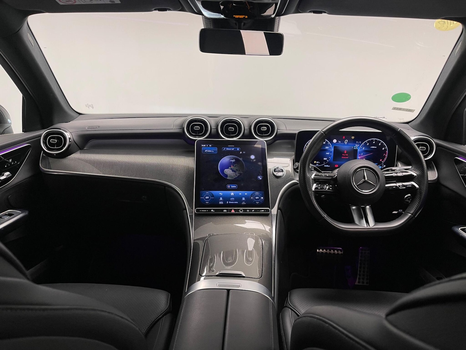 Used Mercedes-Benz GLC 2023 for sale - 76485402: Photo 8