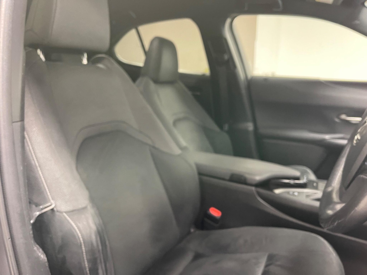 Used Lexus UX 2021 for sale - 76371186: Photo 11