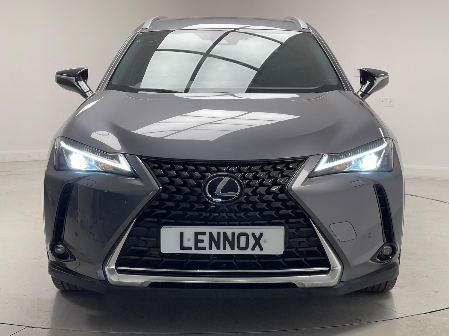 Used Lexus UX 2021 for sale - 76371186: Photo 2