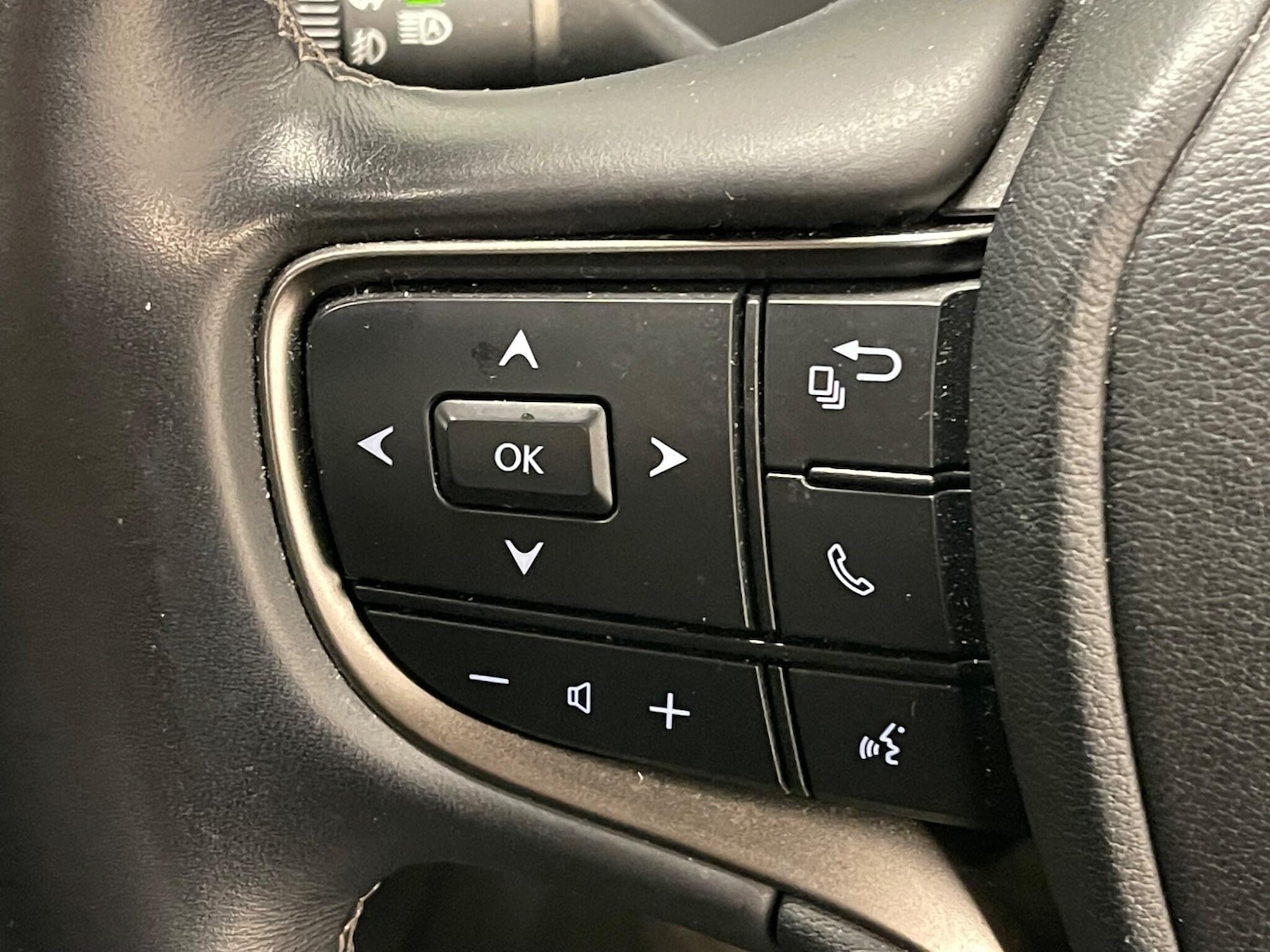 Used Lexus UX 2021 for sale - 76371186: Photo 20