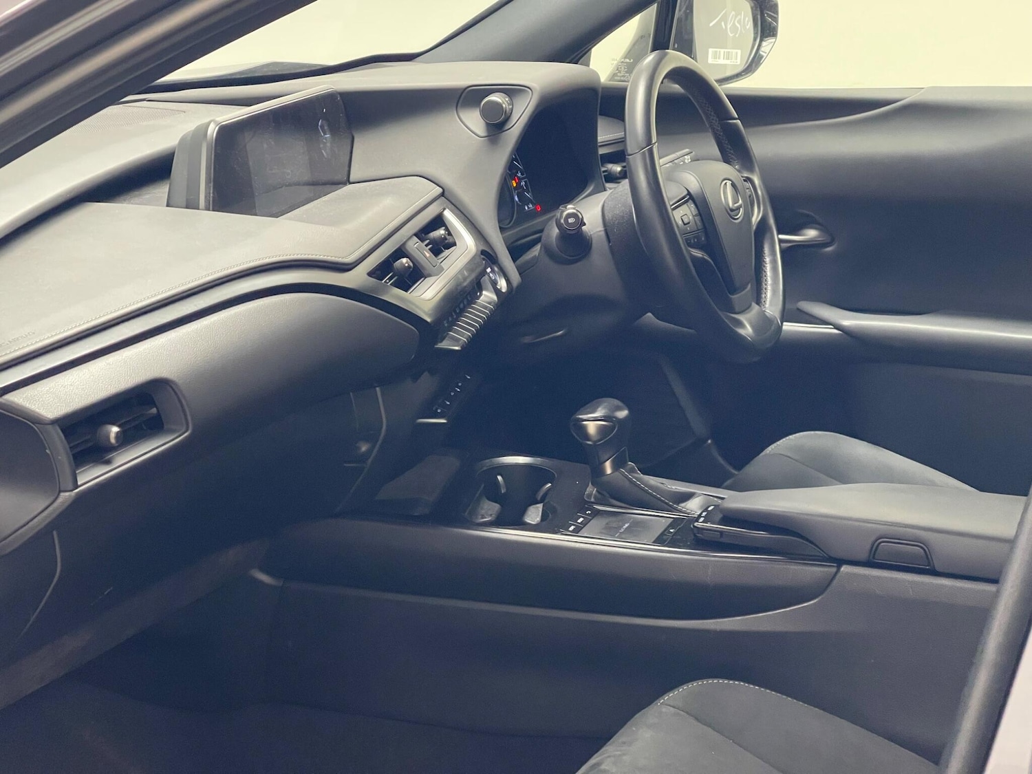 Used Lexus UX 2021 for sale - 76371186: Photo 37