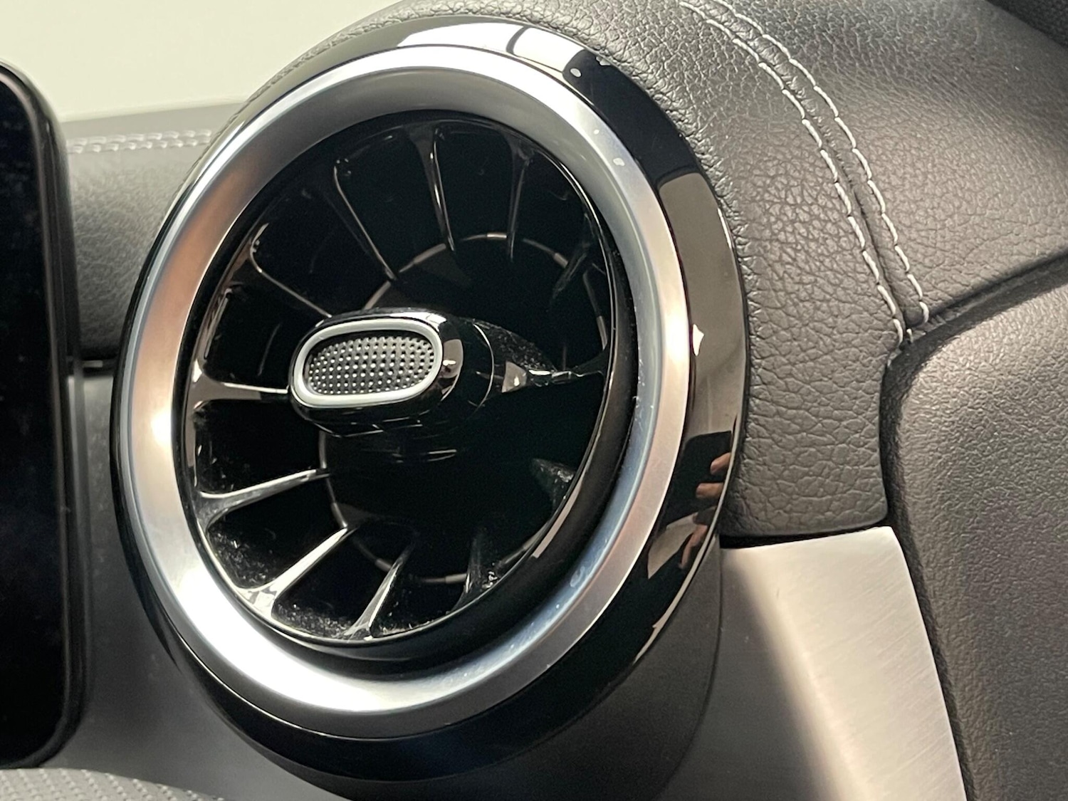 Used Mercedes-Benz CLA 2021 for sale - 77074646: Photo 27