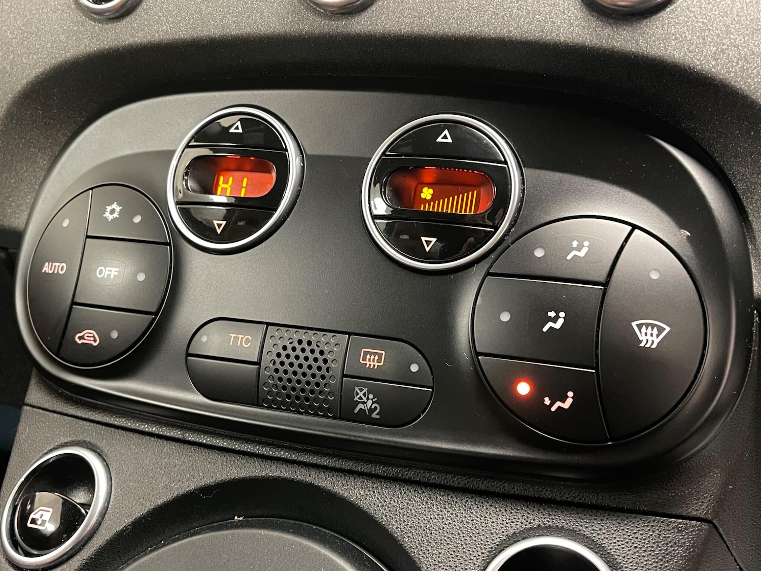 Used Abarth 595 for sale - 77215404: Photo 9