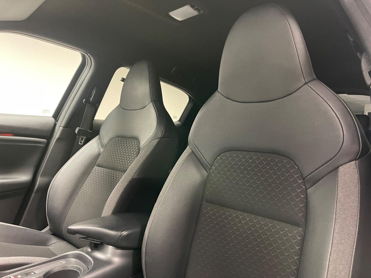 Used Nissan Juke 2024 for sale - 76227178: Photo 32