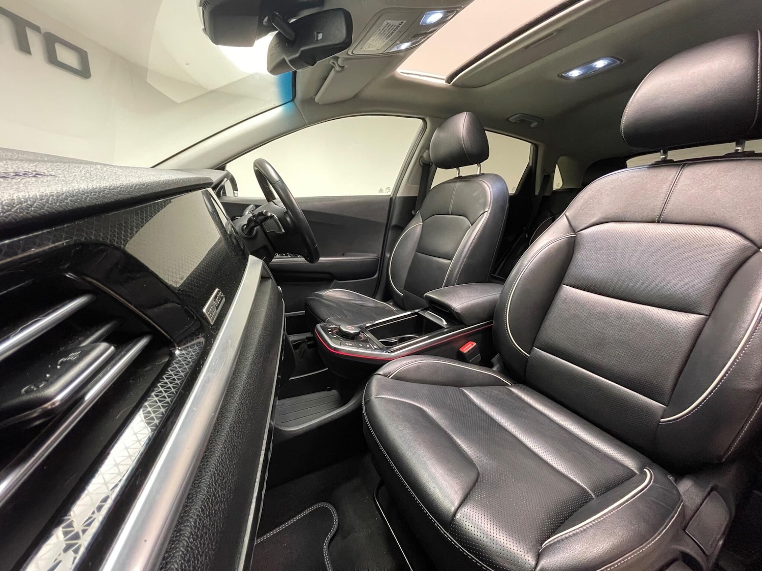 Used Kia Niro 2021 for sale - 77597982: Photo 32