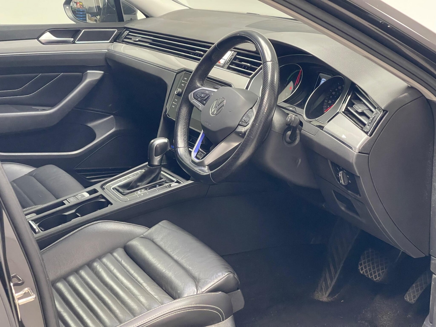 Used Volkswagen Passat 2022 for sale - 76458072: Photo 13