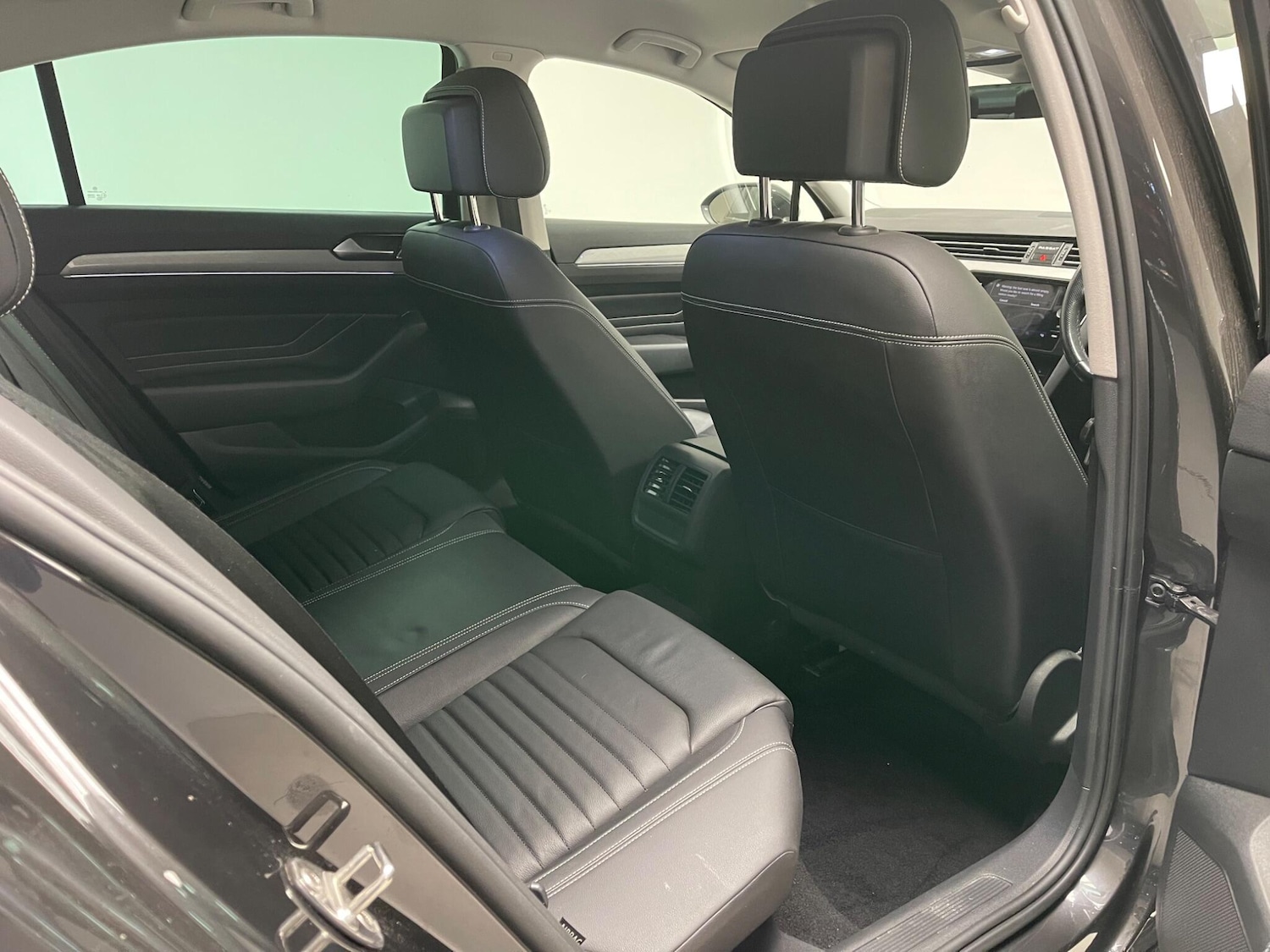 Used Volkswagen Passat 2022 for sale - 76458072: Photo 17