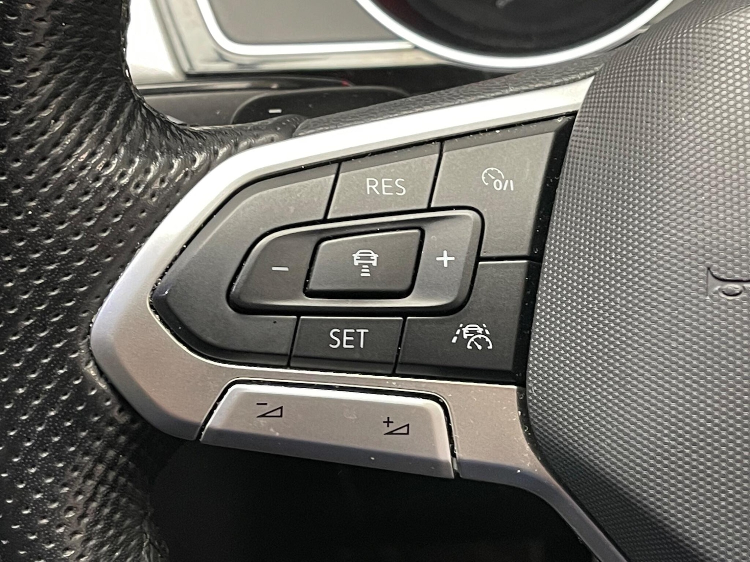 Used Volkswagen Passat 2022 for sale - 76458072: Photo 26